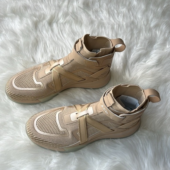 🆕 APL Athletic Propulsion Labs Unisex Super Future Hi-Tops in Champagne M8.5
W10 - Picture 6 of 12